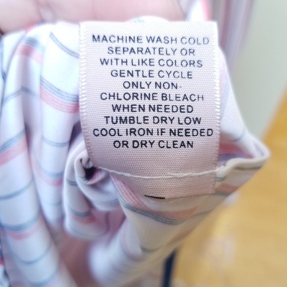 *2 for $15* White Stripe Button Down Long Sleeve Shirt Size M - Picture 6 of 7